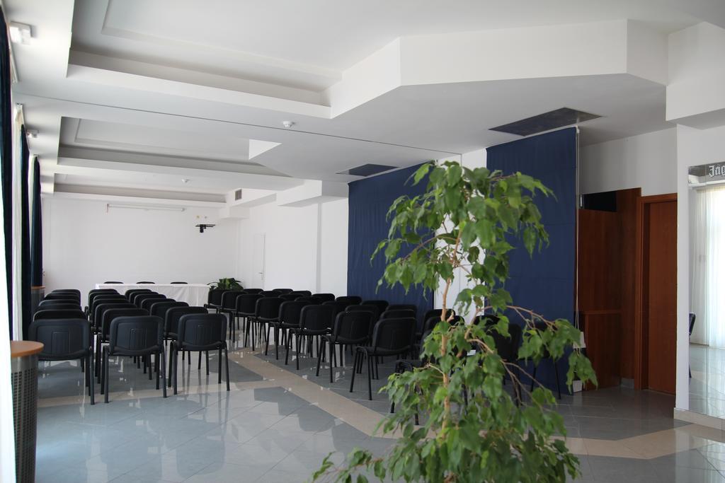 Hotel Arcus Residence Медулин Экстерьер фото