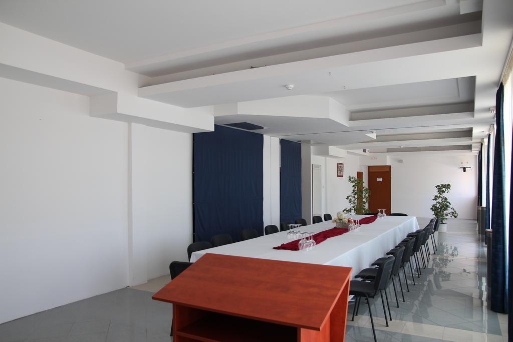 Hotel Arcus Residence Медулин Экстерьер фото