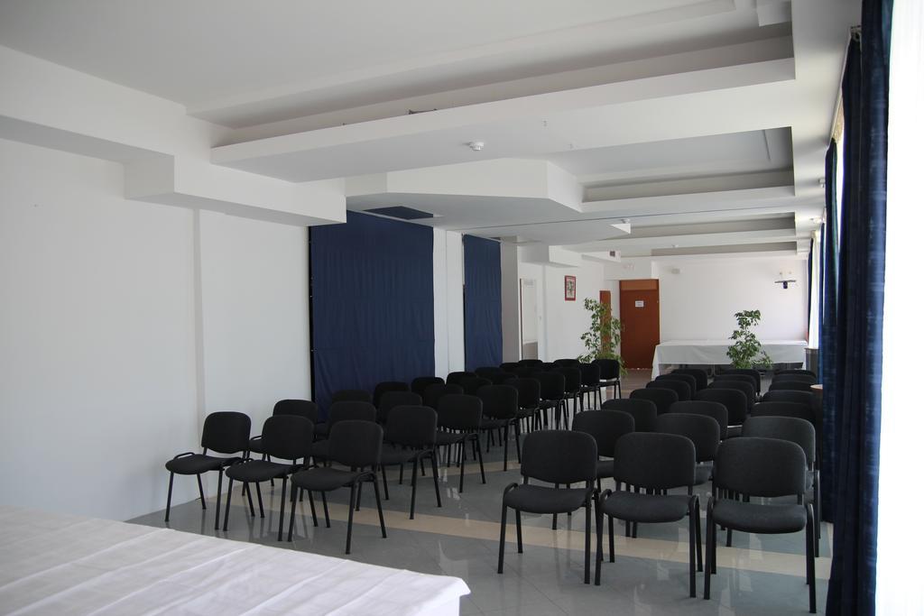 Hotel Arcus Residence Медулин Экстерьер фото