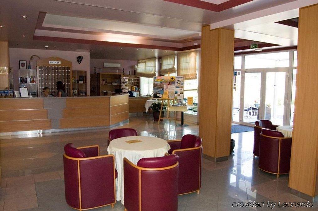 Hotel Arcus Residence Медулин Экстерьер фото