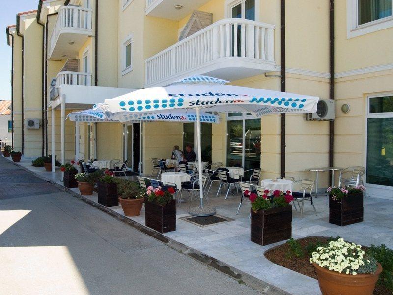 Hotel Arcus Residence Медулин Экстерьер фото