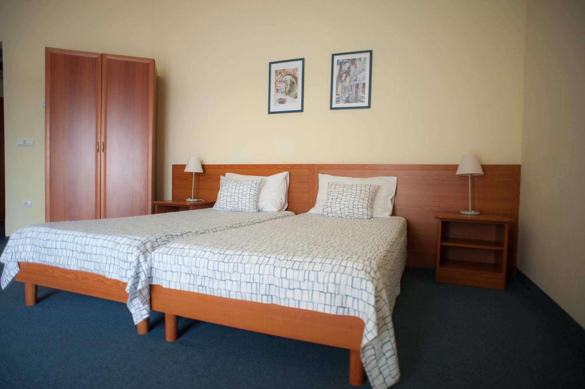 Hotel Arcus Residence Медулин Экстерьер фото